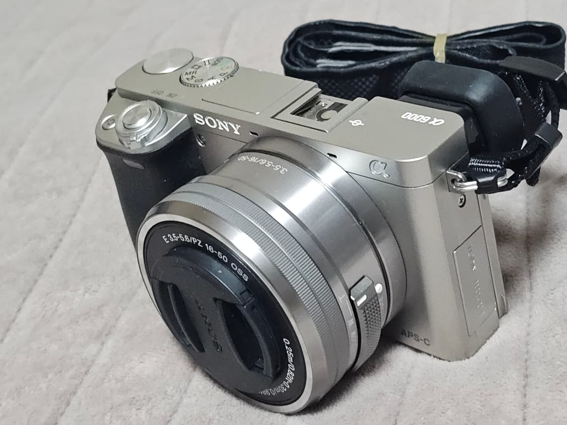 소니 a6000 미러리스 카메라(16-50렌즈+오레오 렌즈) 상품이미지5