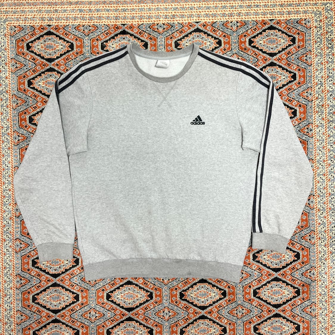 아디다스 삼각로고 삼선 그레이 기모 맨투맨 남성110 상품이미지1
