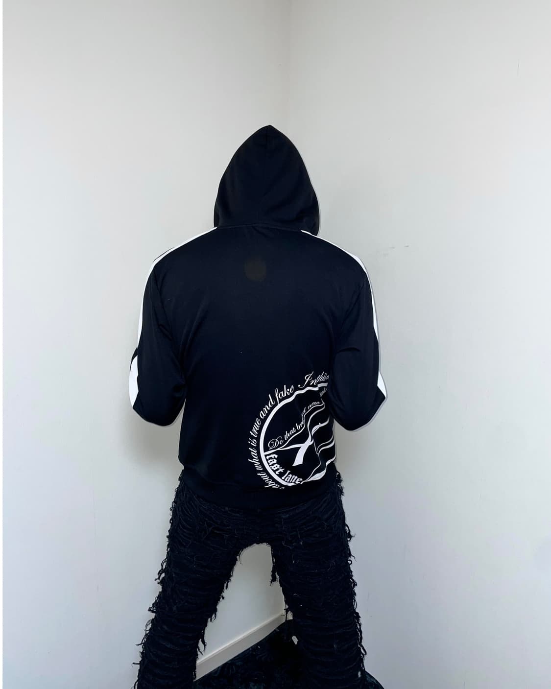 Cross lettering detail hood 상품이미지2