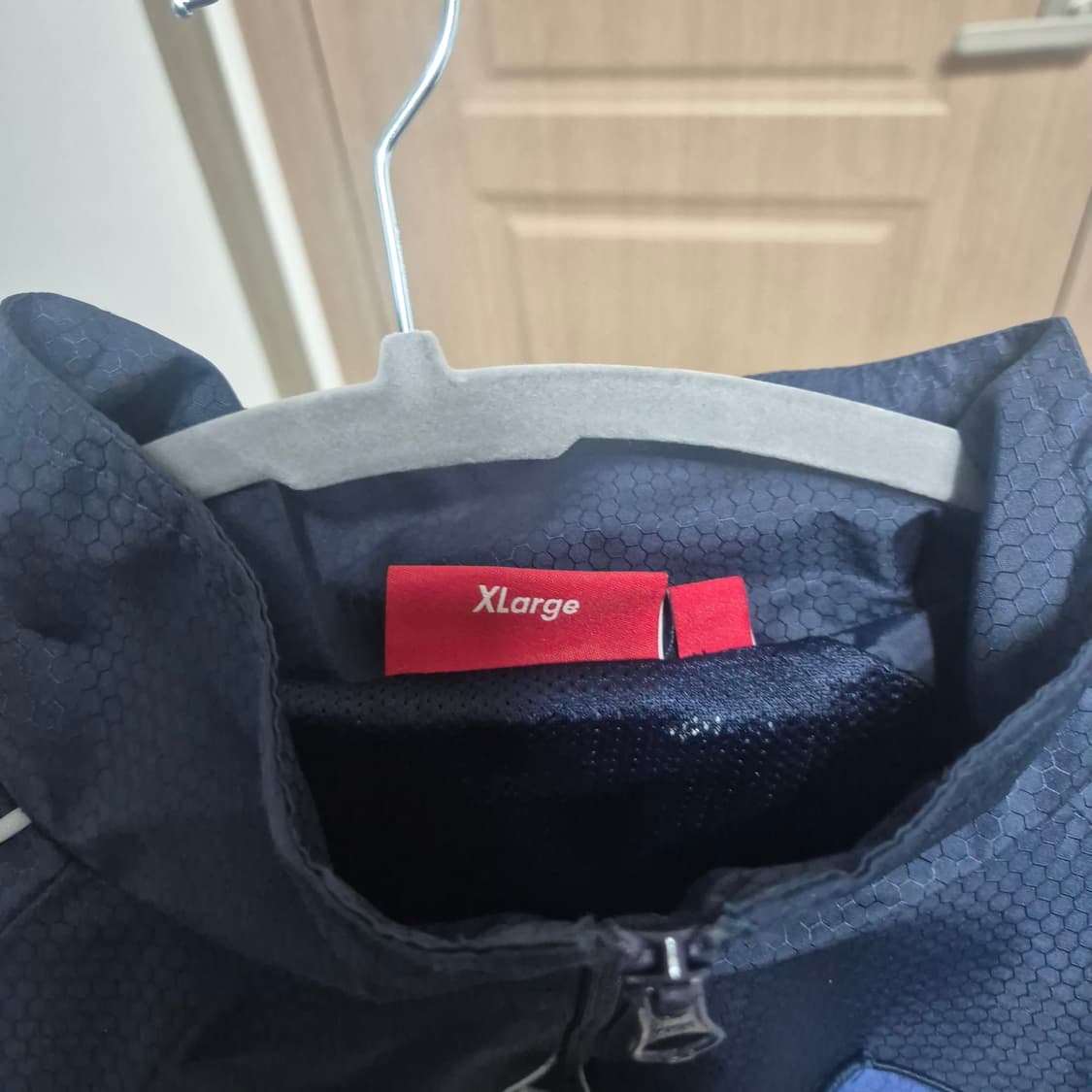 슈프림 리플렉티브 파이핑 풀오버 네이비 24Fw XL 상품이미지3