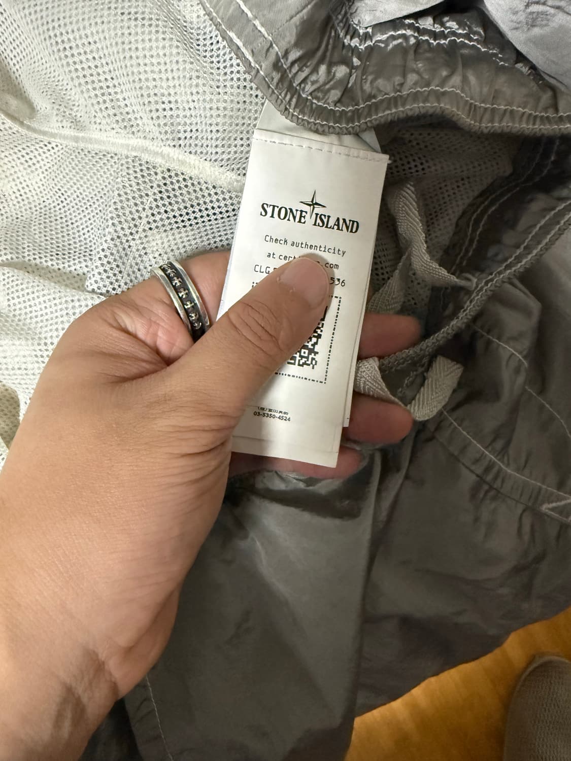 스톤아일랜드 22ss 나일론메탈 반바지 아이스 M 상품이미지4