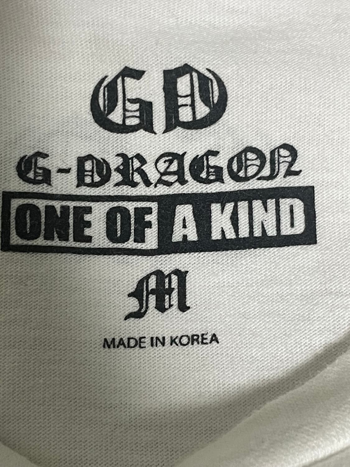 지드래곤 one of a kind 티셔츠 판매합니다 상품이미지3