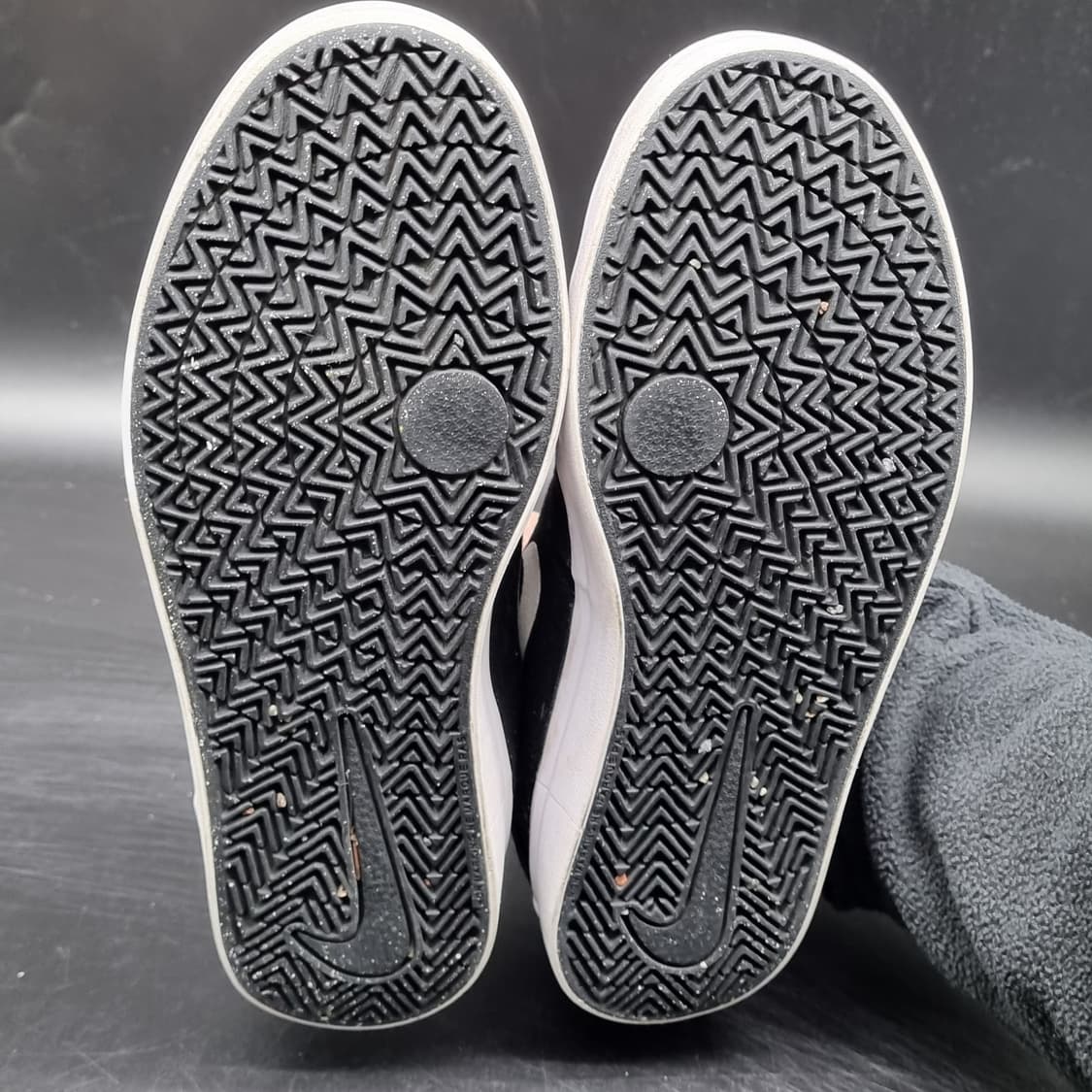 나이키 SB체크 스니커즈235 상품이미지3