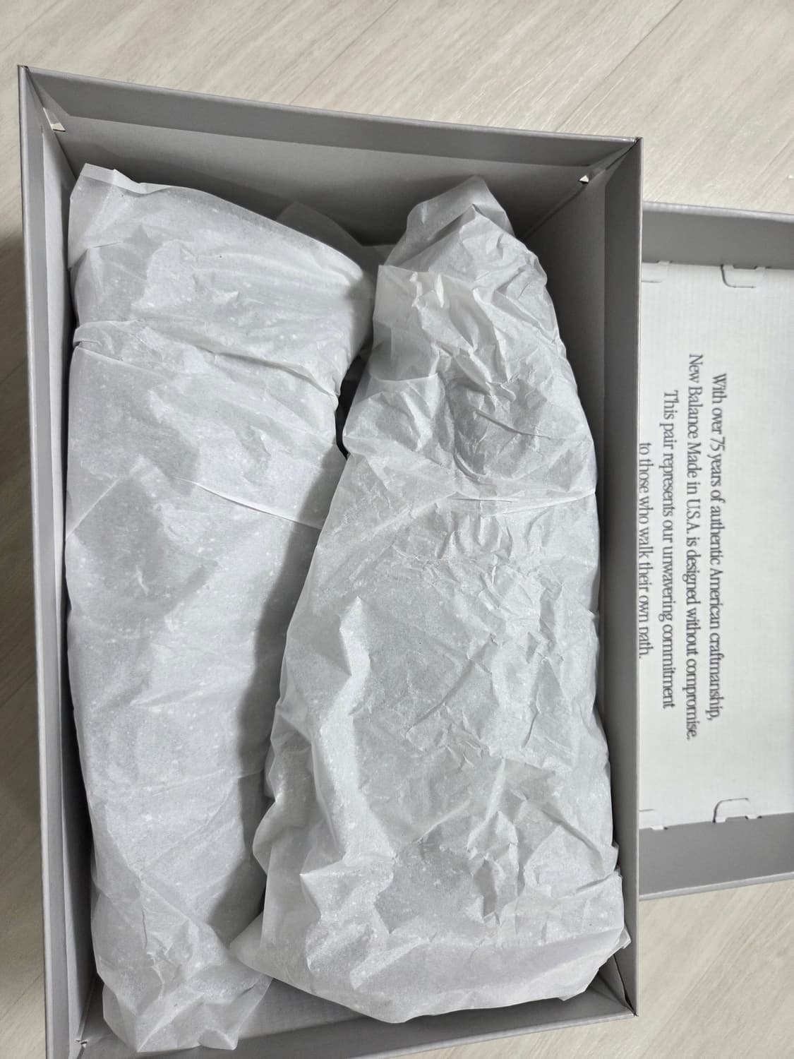 뉴발란스 990v6 트리플블랙 상품이미지3