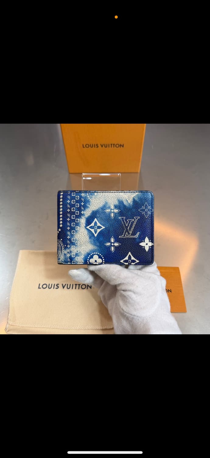 [리오브전포점] 루이비통 반다나 모노그램 블루 반지갑 상품이미지2