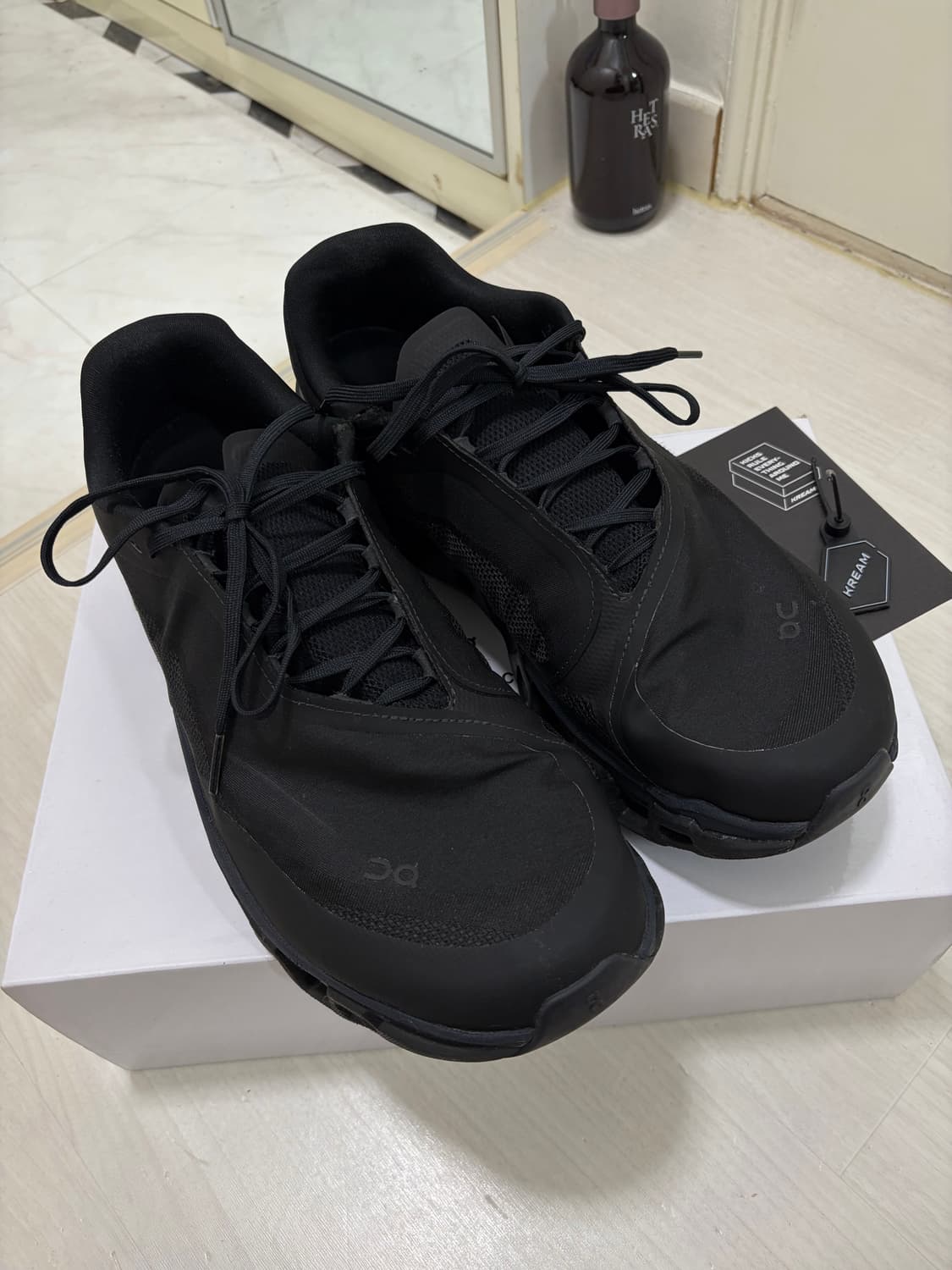 [290]온러닝 파프 클라우드몬스터2 블랙 마그넷 판매합니다. 상품이미지2