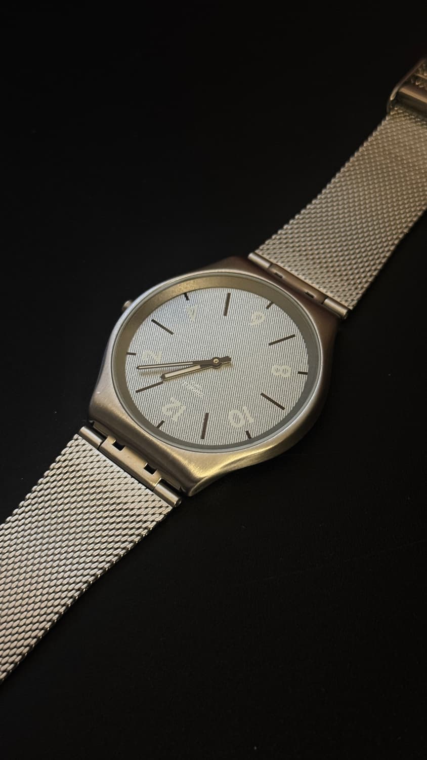 스와치 겟팅 메쉬 42mm 쿼츠 실버 상품이미지1