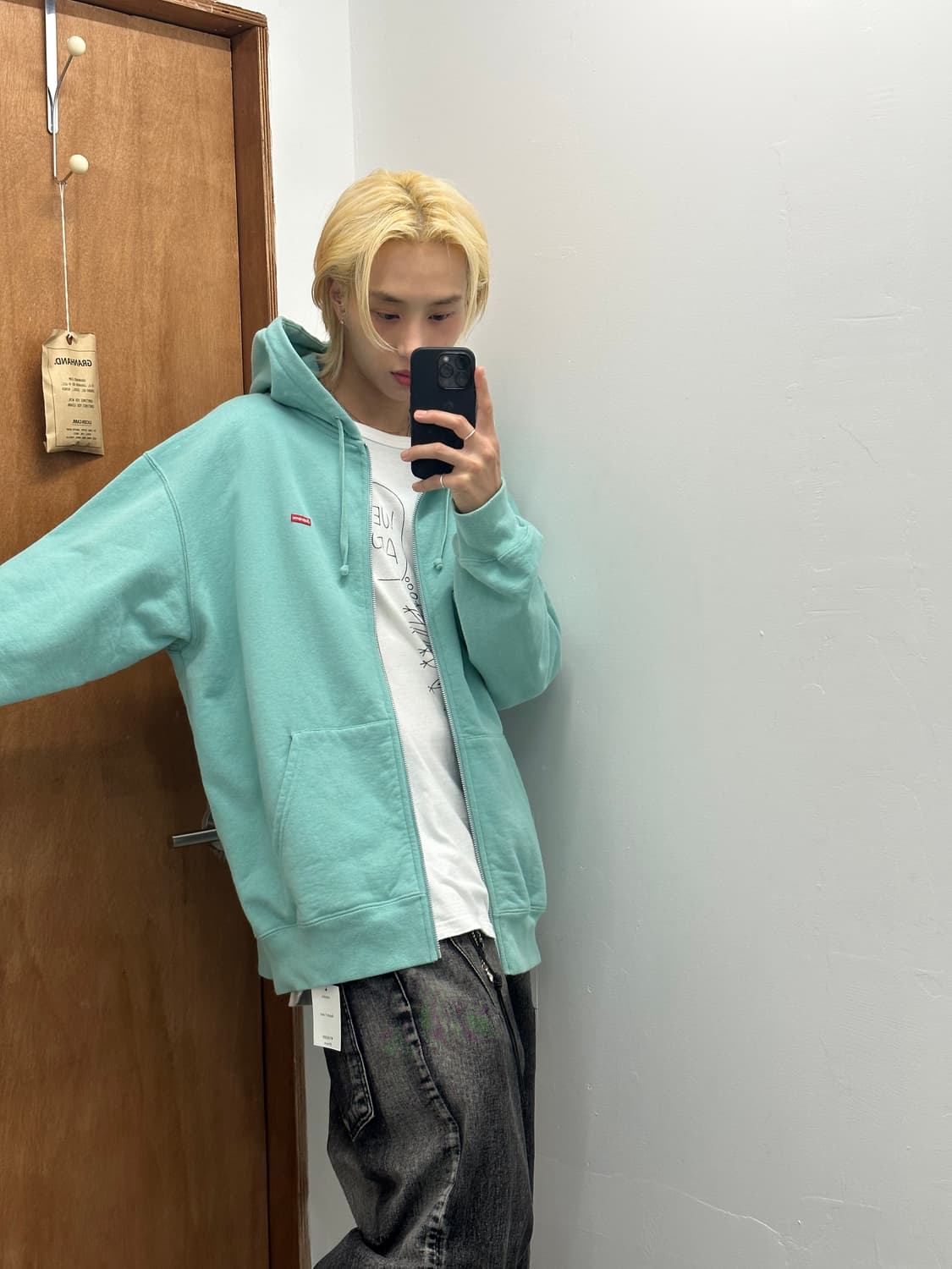 Supreme Small Box Zipup Sweatshirt 상품이미지1