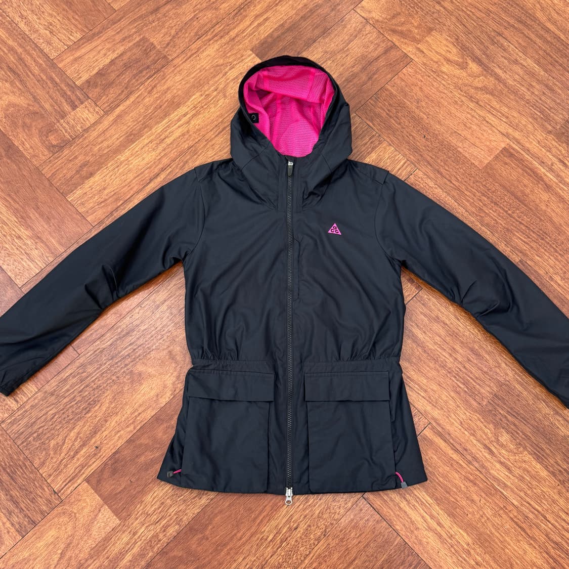 여성용 S 나이키 ACG  바람막이 자켓  상품이미지2