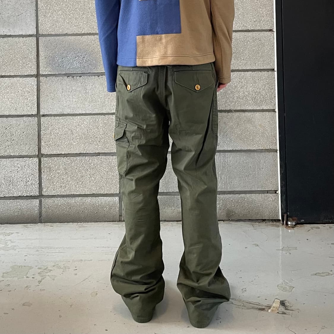 준야와타나베 플레어 신치백 카고 팬츠 상품이미지4