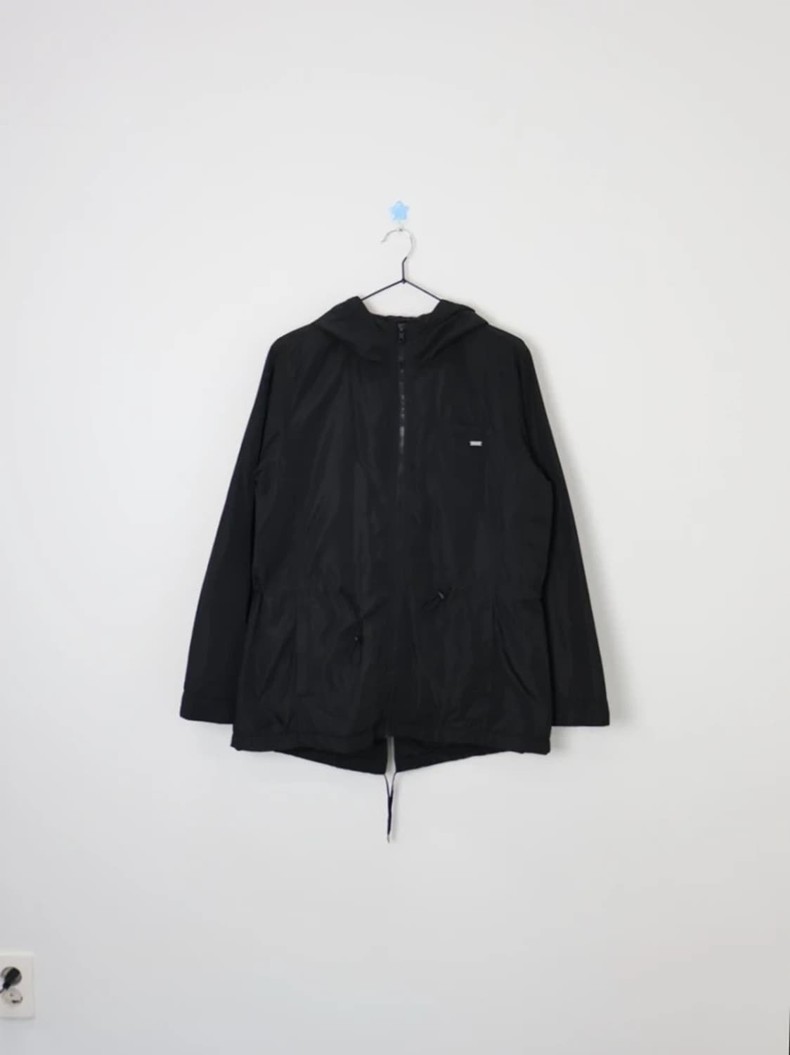 Armani Exchange Hooded Windbreaker 상품이미지1