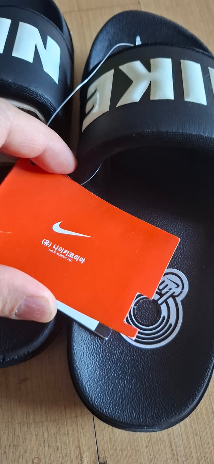 (새제품) 나이키 오프코트 슬라이드 블랙 230mm 상품이미지4
