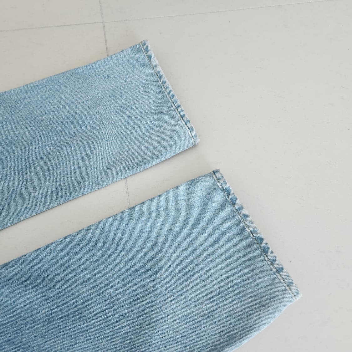 산드로 슬림핏 라이트 블루 데님 청바지 상품이미지6