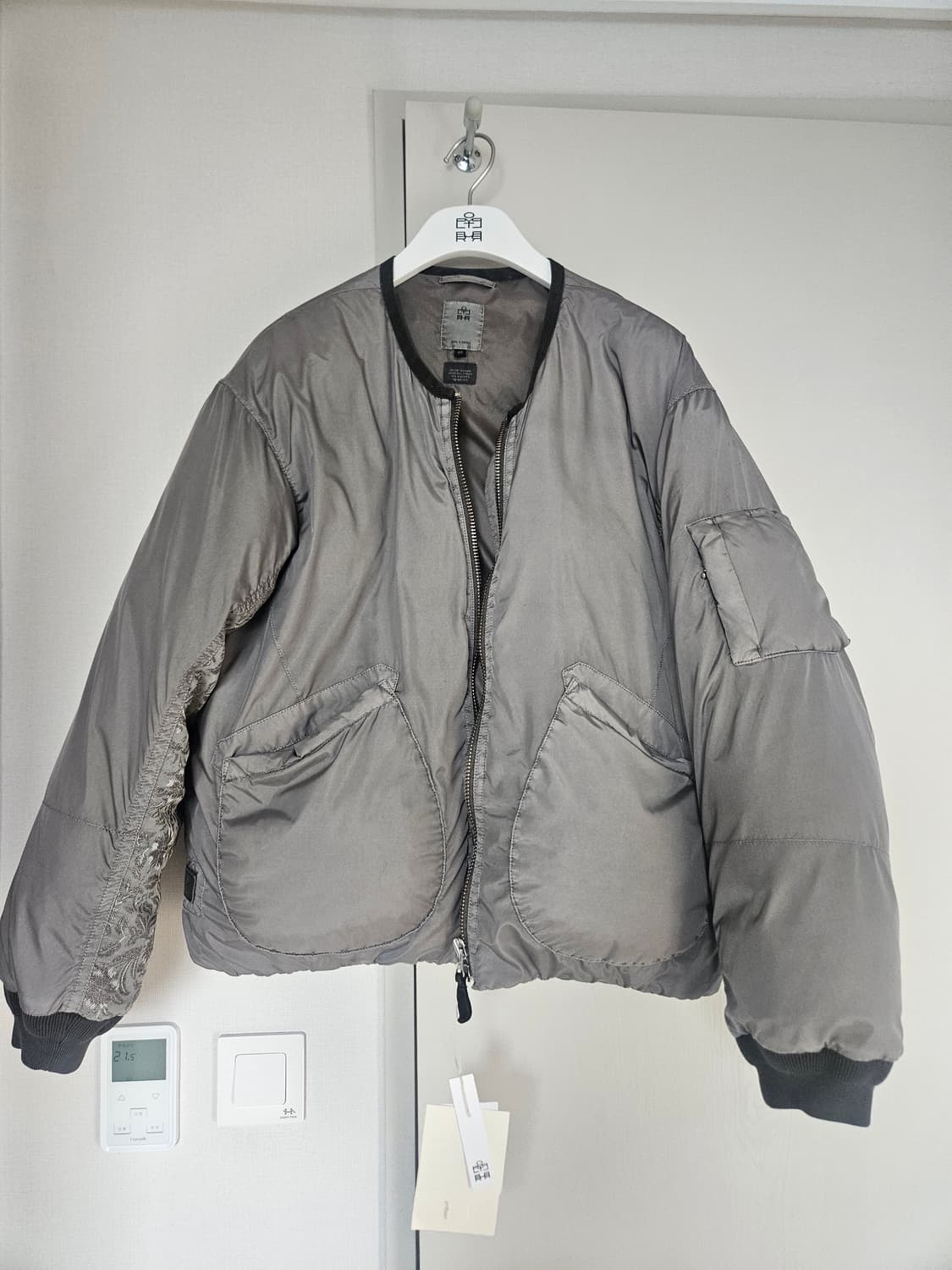 2)폴리테루 25fw 플로럴 다운(새제품) 상품이미지1