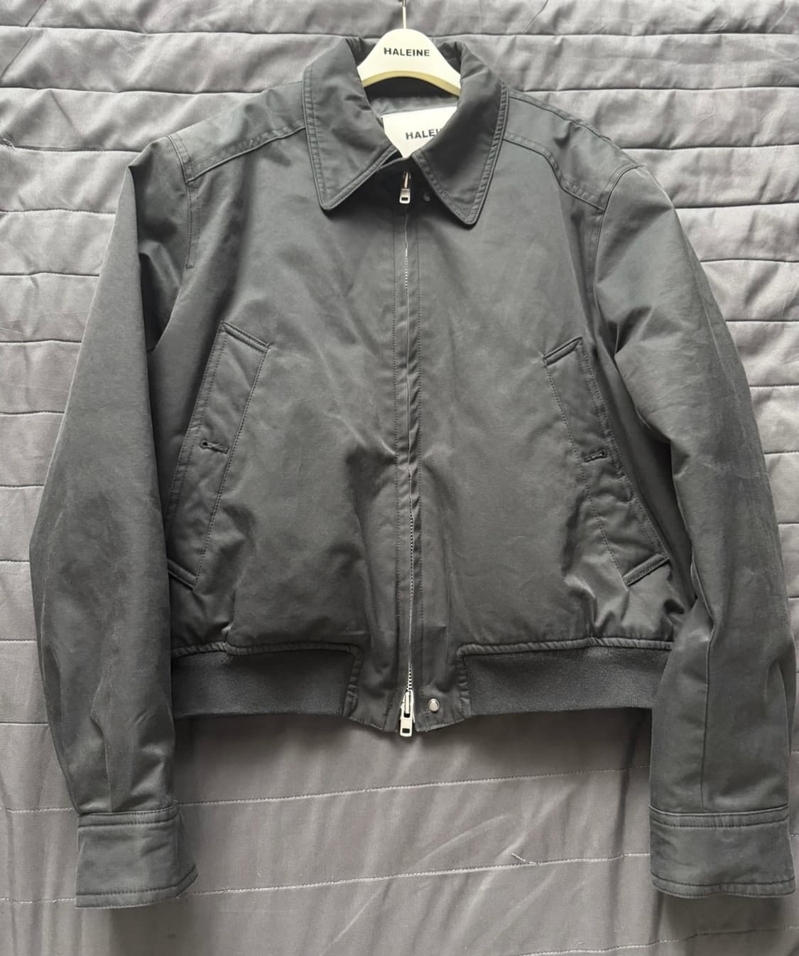 알렌느 3d 블랙 자켓 팝니다. 상품이미지3