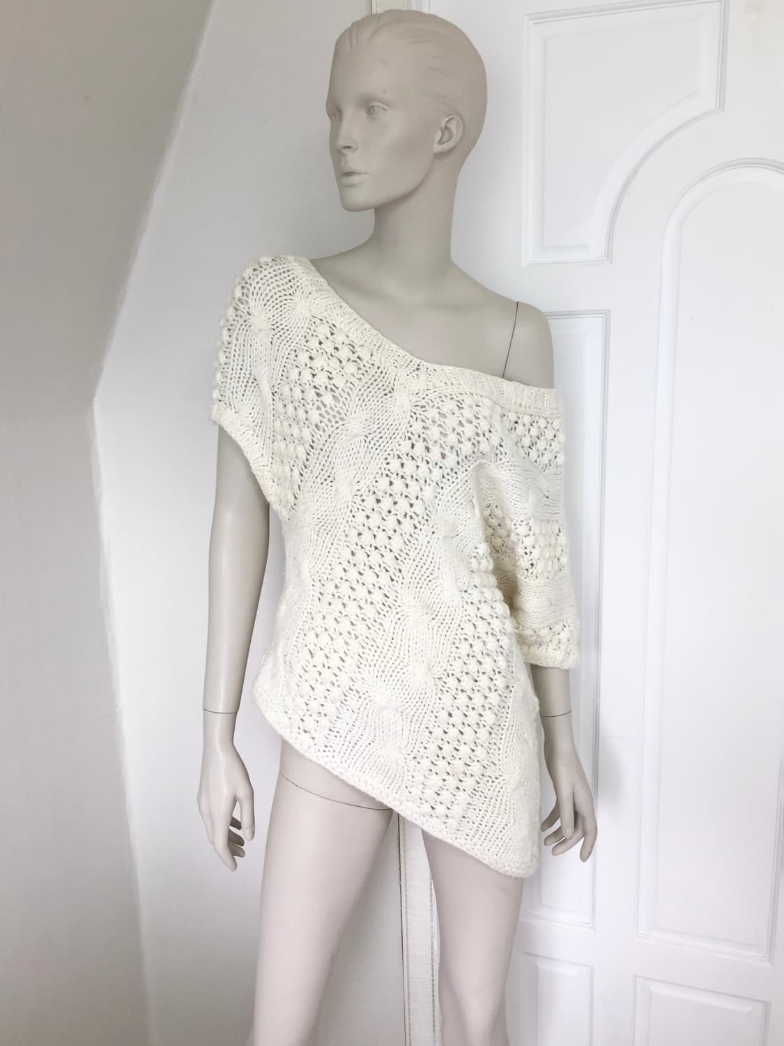 Asymmetic Cream cable knit 상품이미지5