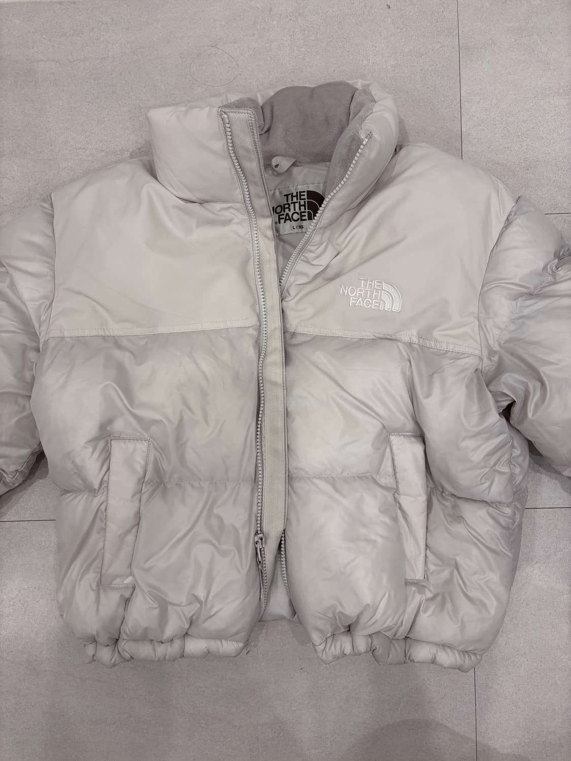 노스페이스 노벨티 온 불 자켓 크림베이지(95) 상품이미지2