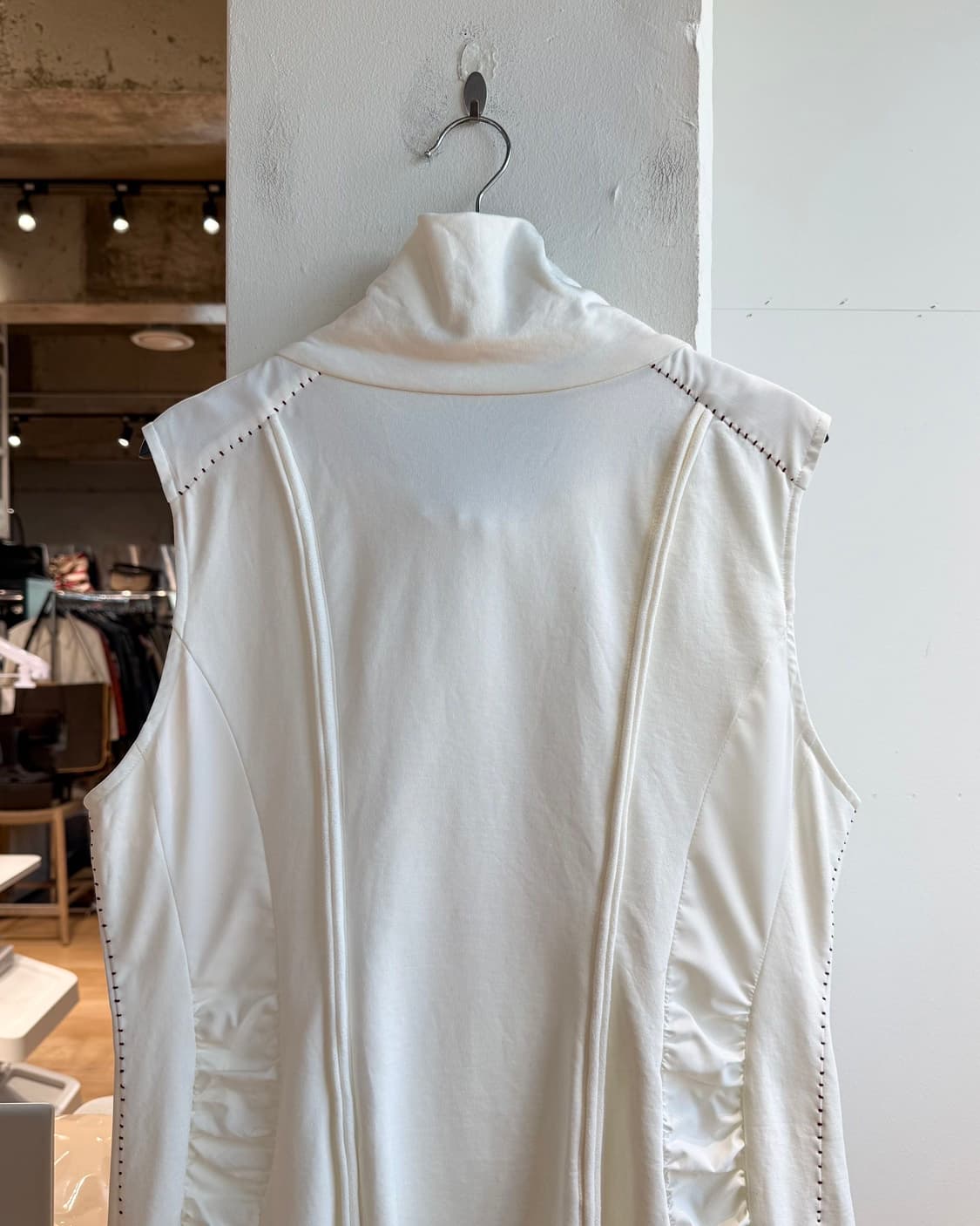 히로코 코시노 화이트 베스트 자켓  상품이미지6