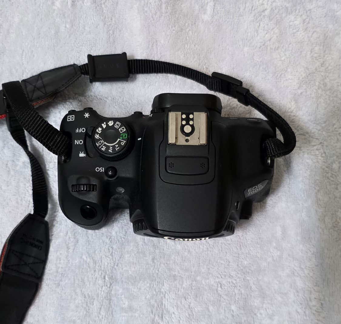 캐논 EOS 700D DSLR 카메라 팝니다. 상품이미지4