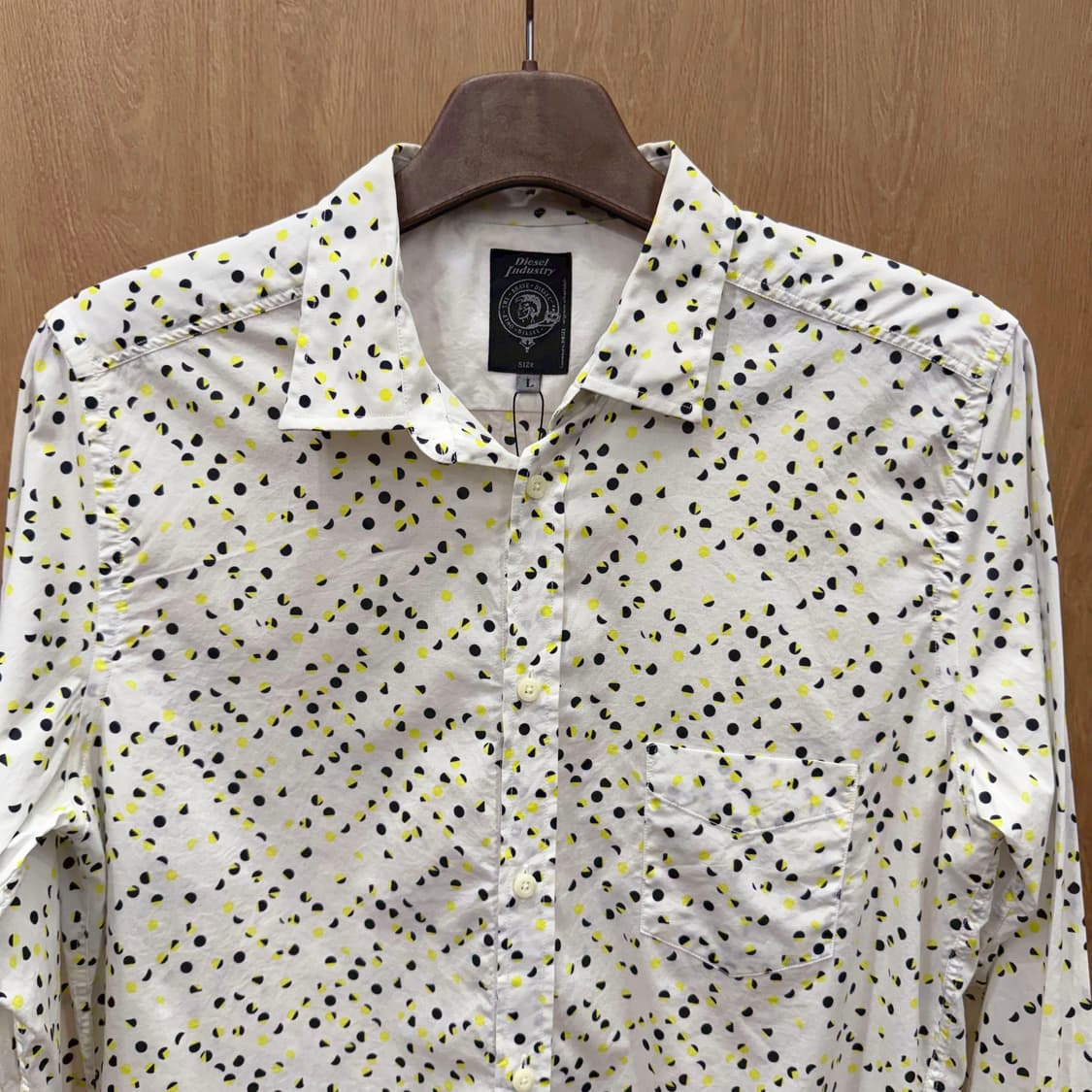 디젤 인더스트리 스트릿 패턴 긴팔 셔츠 도트 그래픽 디테일 화이트 상품이미지4