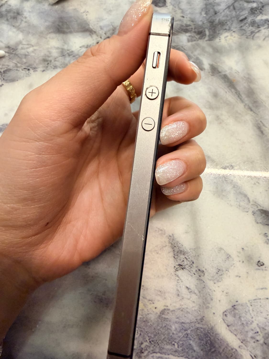 아이폰se32기가 배터리100 상품이미지3