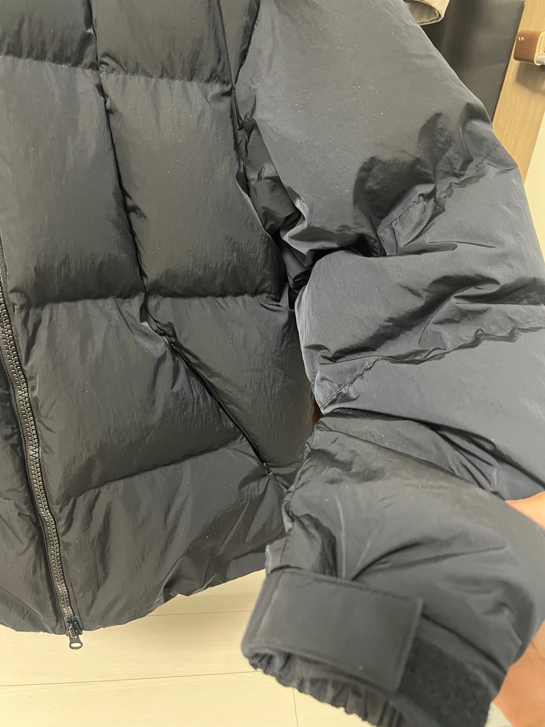 골드윈 25fw 도프 다이드 리플 나일론 다운 패딩 다크네이비 3 상품이미지3