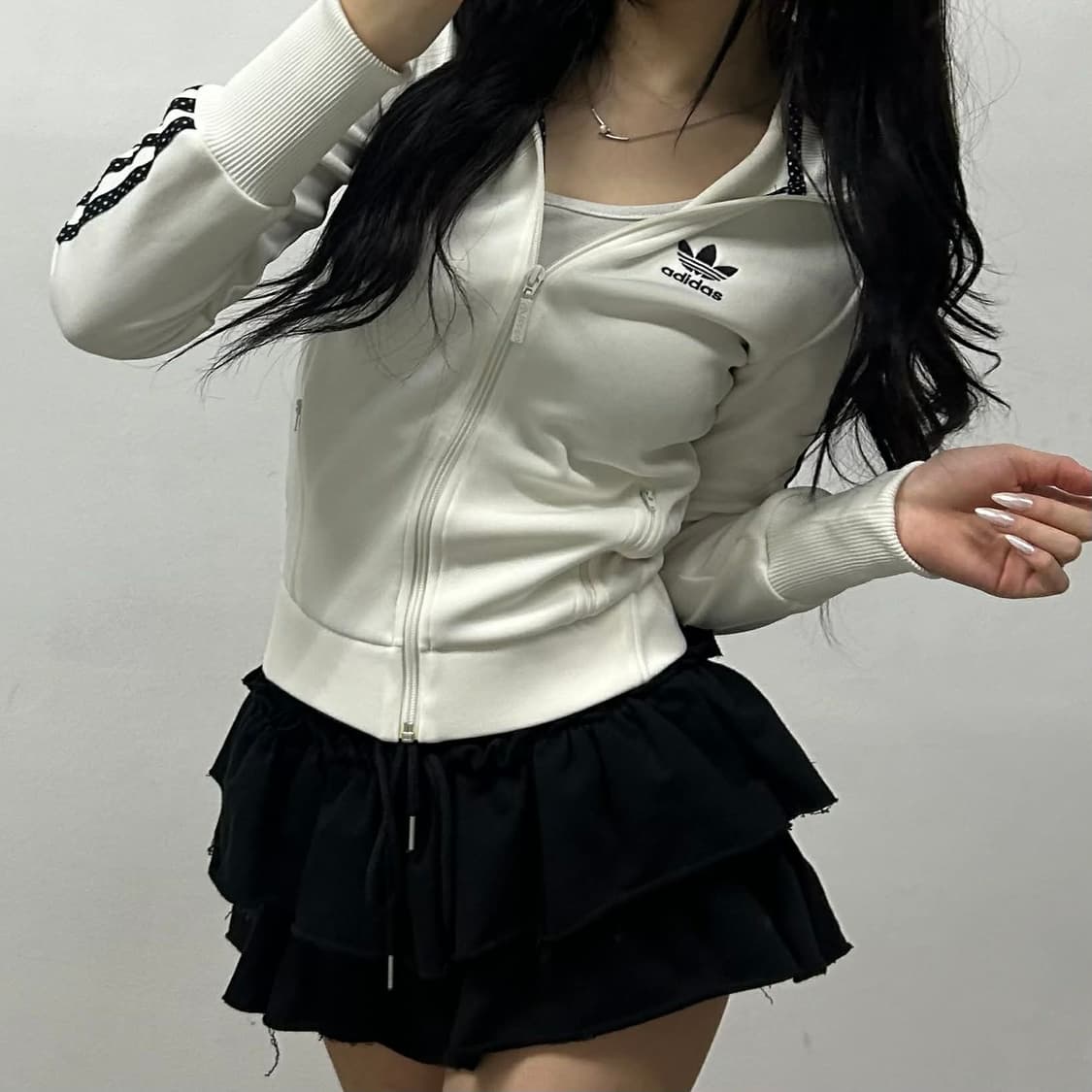 아디다스 화이트 도트 땡땡이 세미크롭 파이어버드 대대장 작사 후드집업 져 상품이미지1