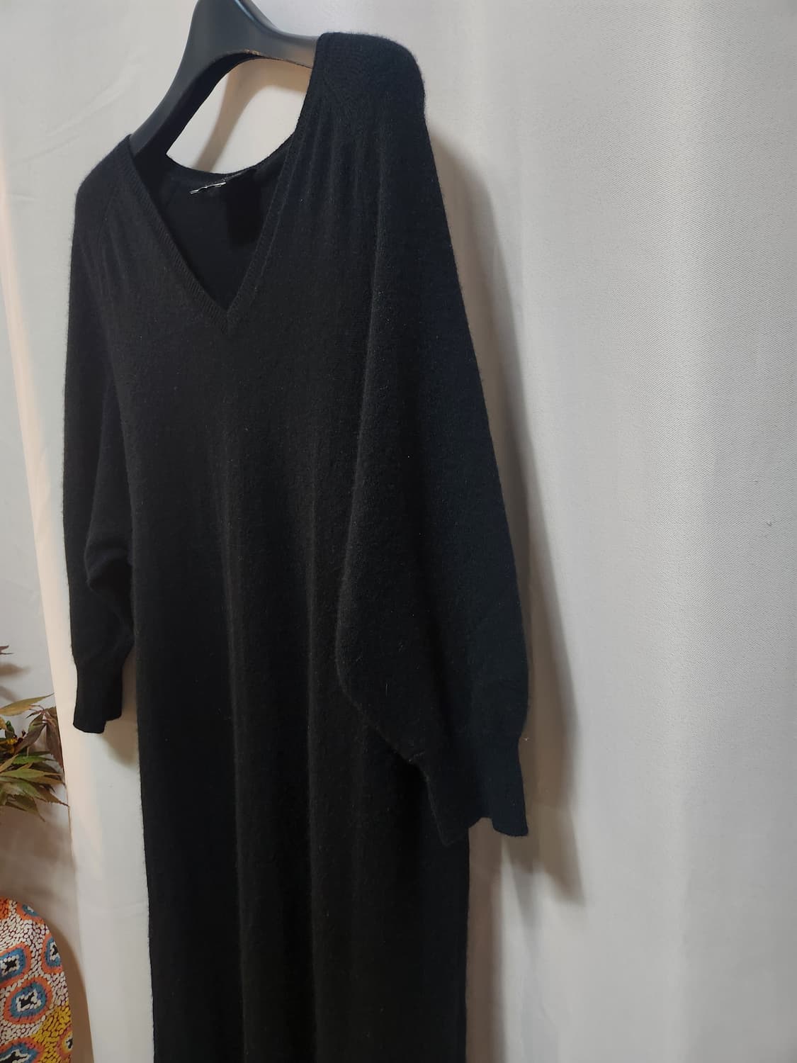 Mare di Mari 100%캐시미어블랙 브이넥 니트 롱 원피스 상품이미지3