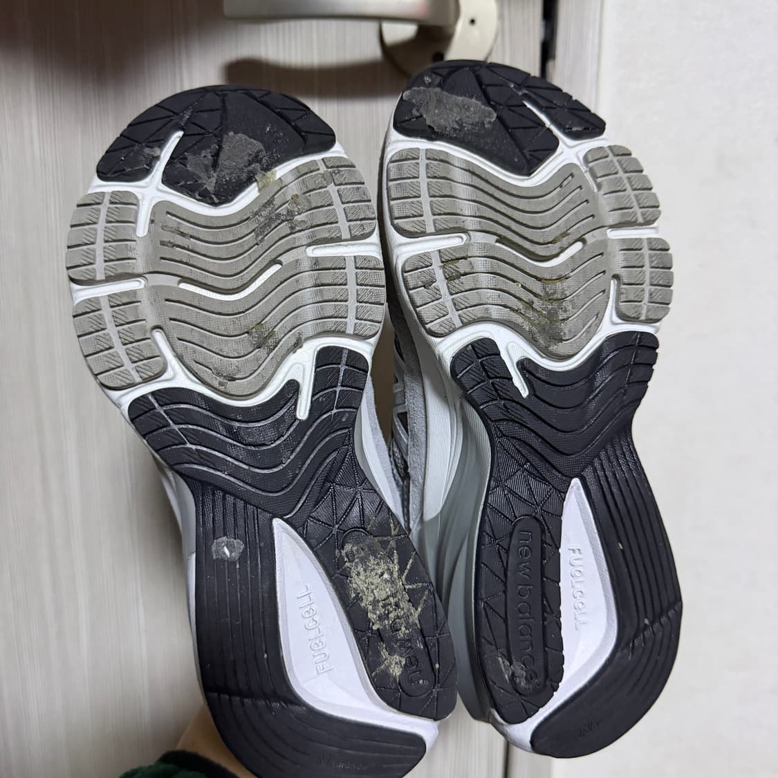 뉴발란스 키즈 퓨어셀 990 V6 그레이 GC990GL6 (220) 상품이미지3