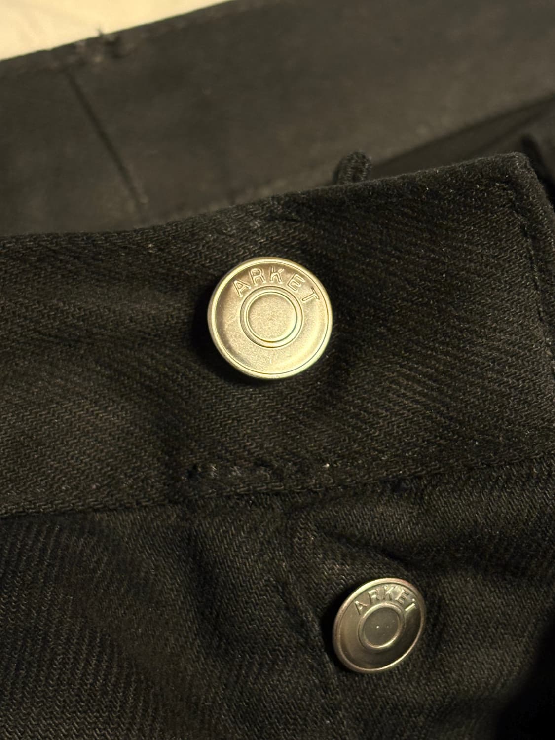 [34-35] 아르켓 mist 세미와이드 블랙 데님 상품이미지3