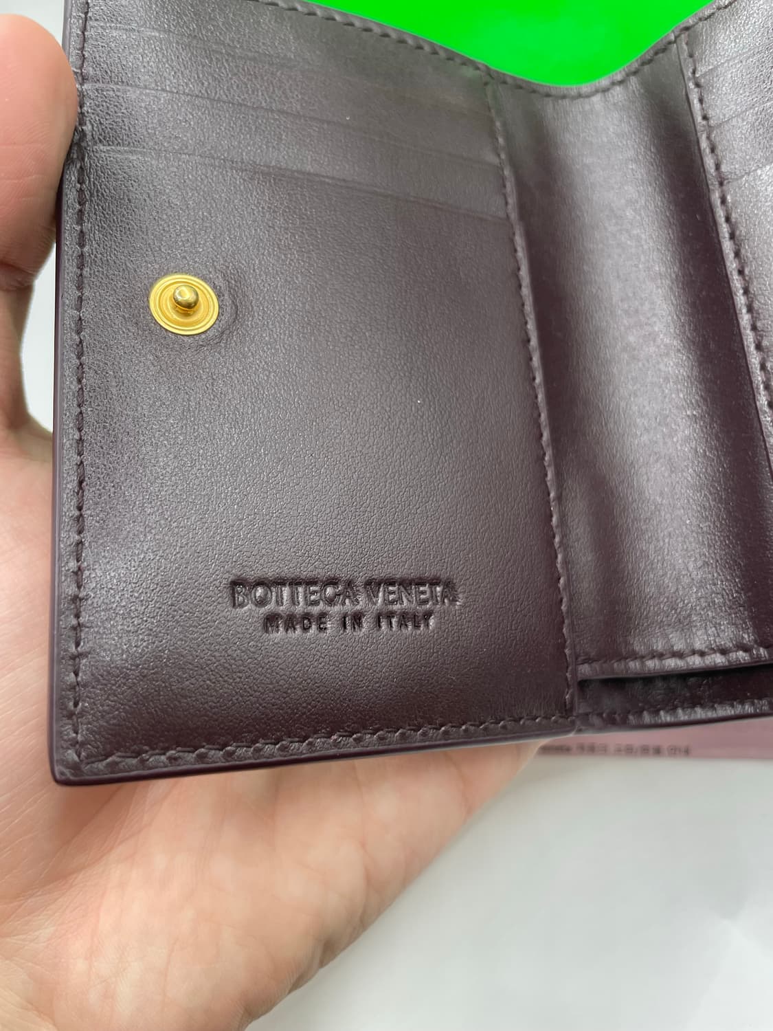 보테가베네타 카세트 폴더형 반지갑 버건디색 상품이미지5