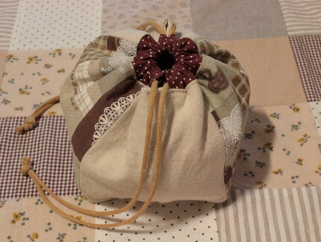 핸드메이드 바닥포인트 스트링 파우치 상품이미지5