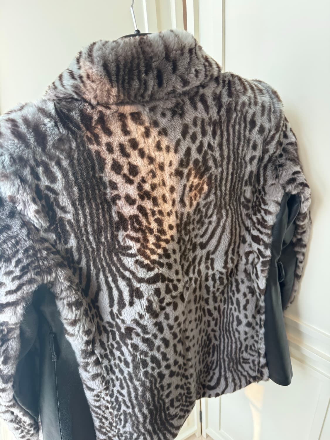 타이거 프린트 리얼 퍼 코트 fur coat 상품이미지4