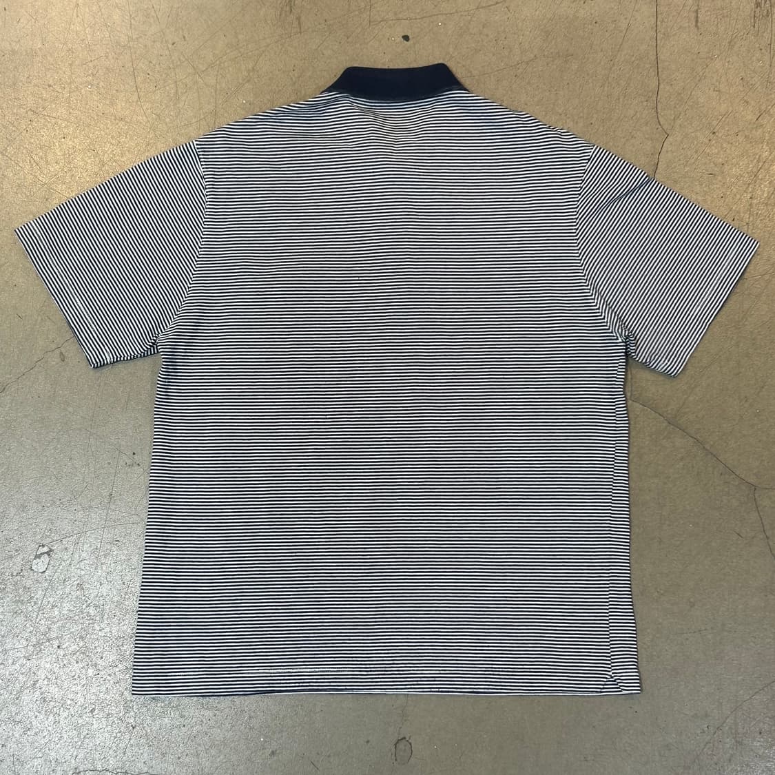 42 단톤 스트라이프 카라 반팔 티셔츠 상품이미지3