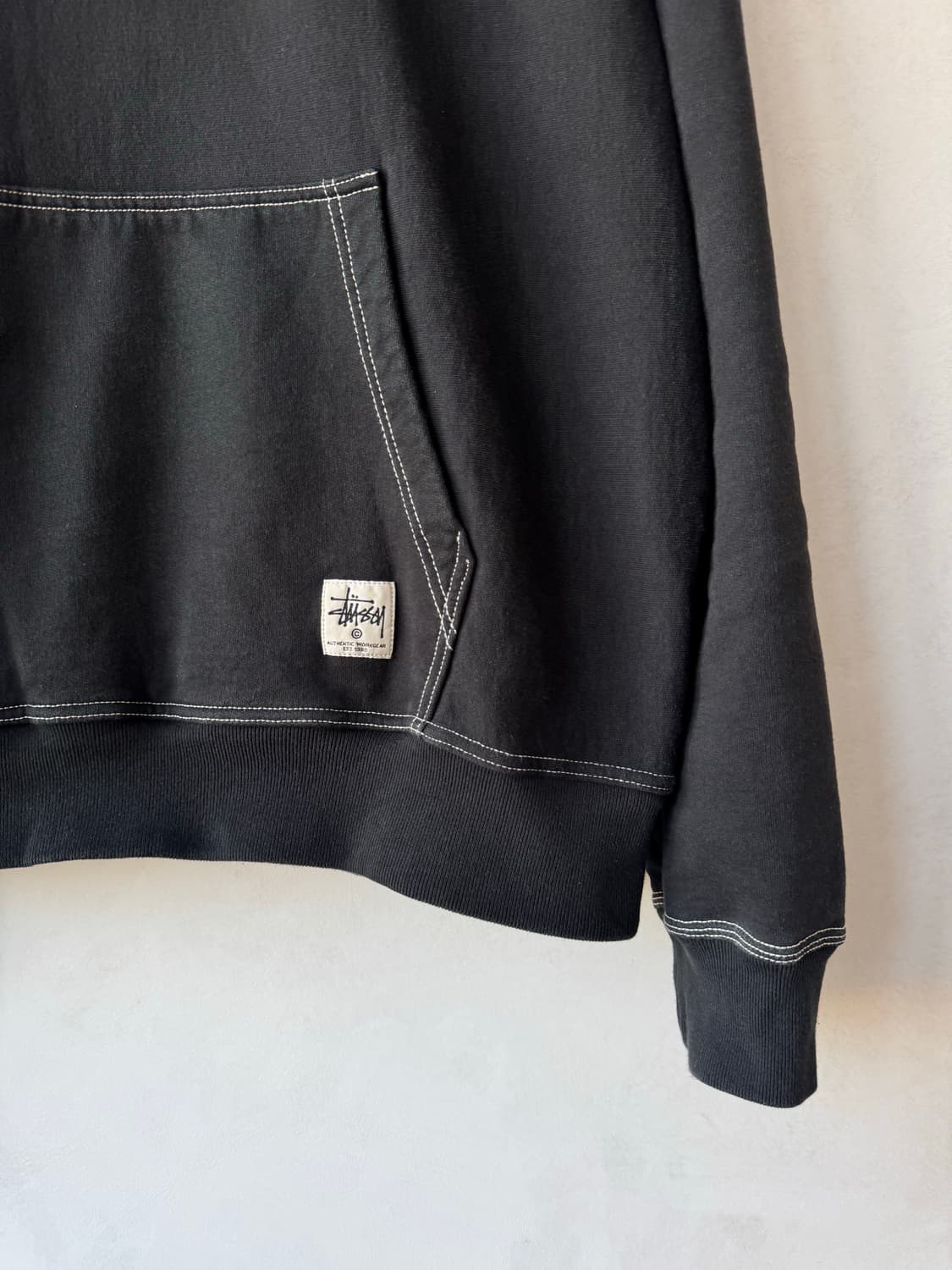 Fw24 스투시 콘트라스트 스티치 후드티 상품이미지5