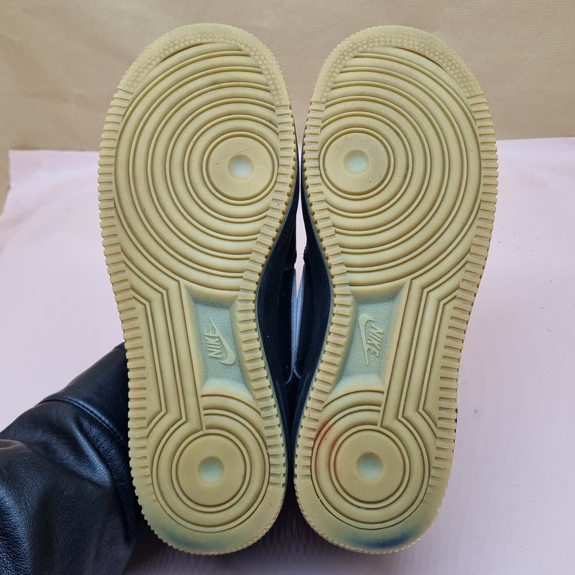 나이키 에어포스1 LV8 운동화245  상품이미지3