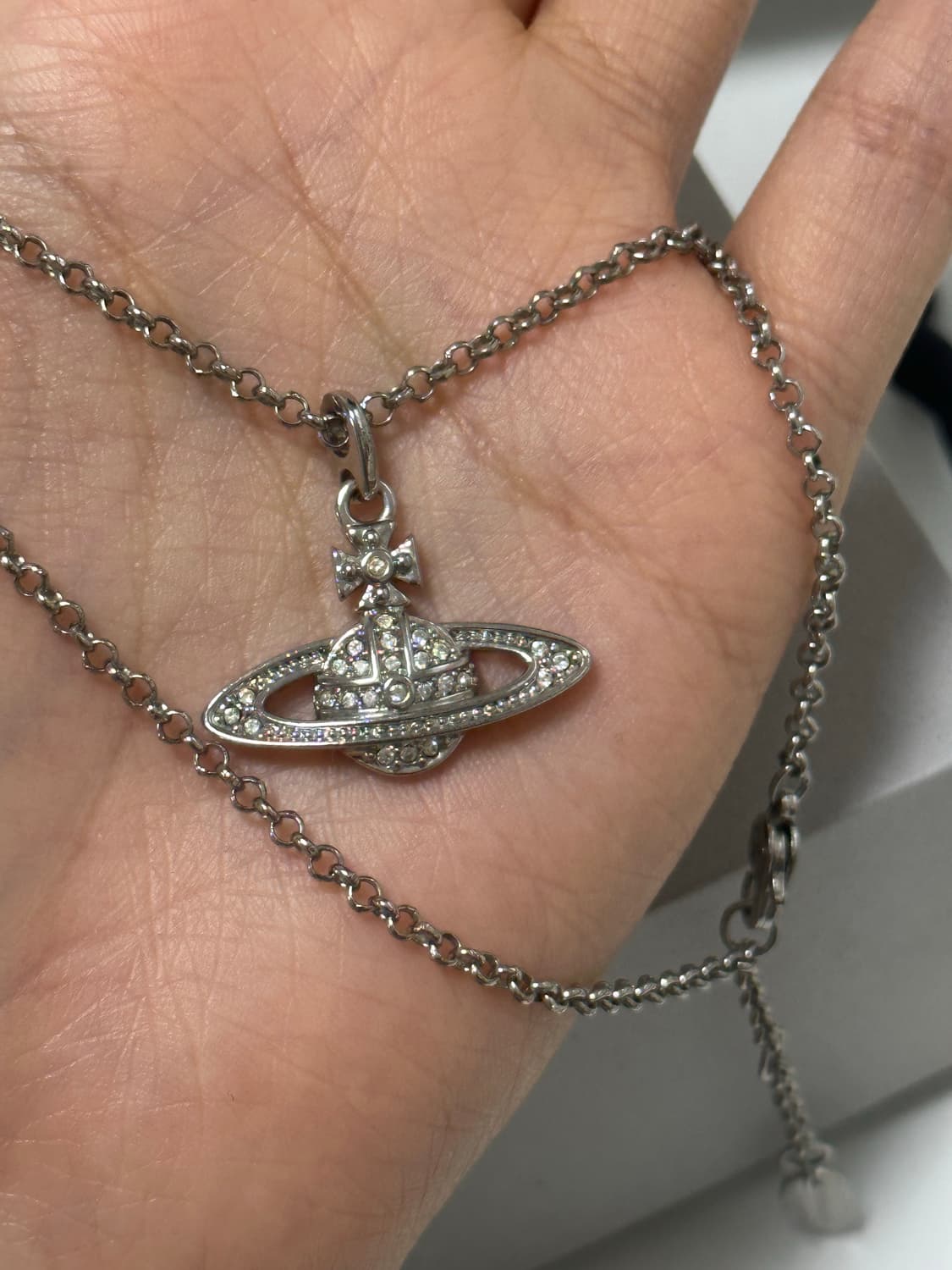 비비안웨스트우드 미니 바스 릴리프 팬던트 네크리스 상품이미지6