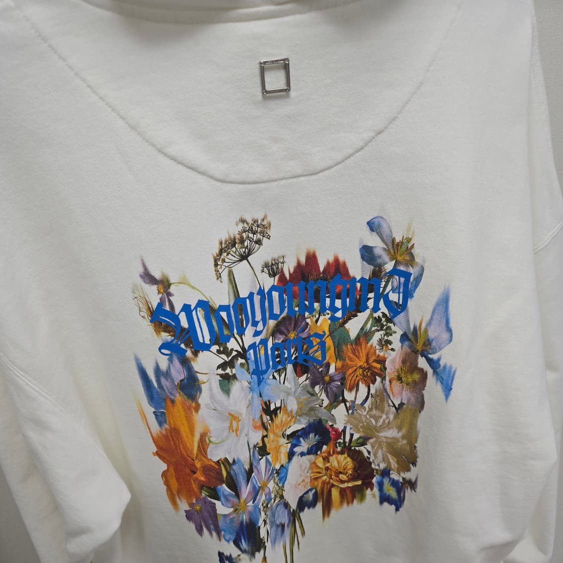 우영미 멀티 플라워 후드 티셔츠 50사이즈 105 판매 상품이미지2