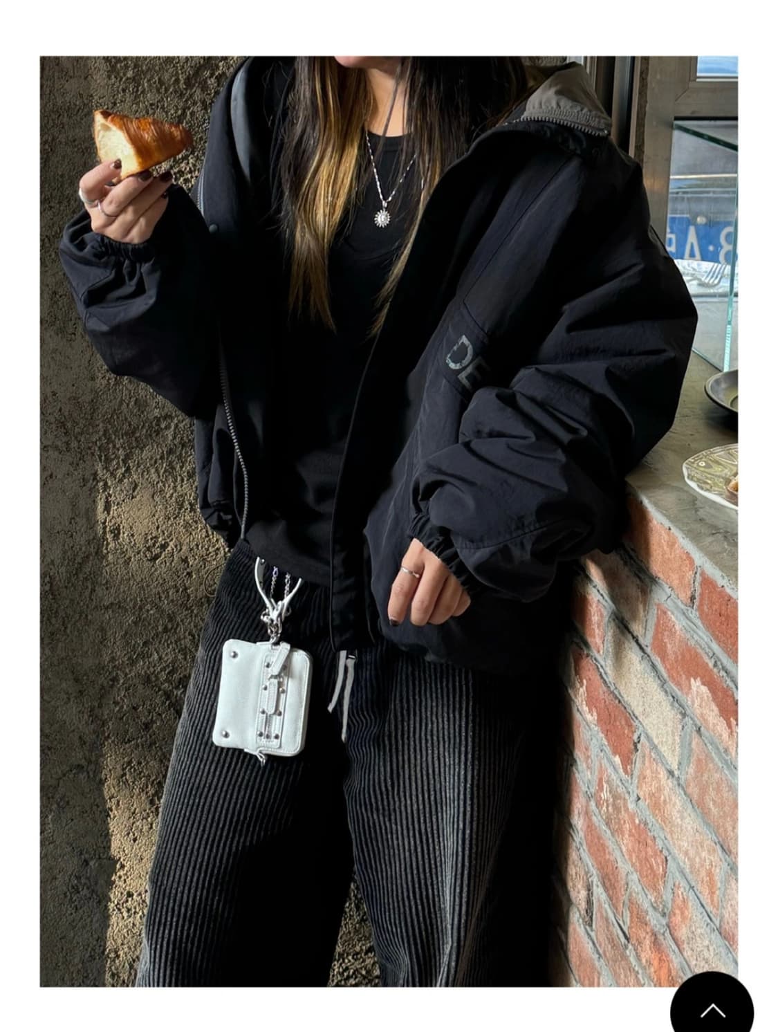 다이닛 스터드 크로스 체인 지갑 가방(실버) 상품이미지2