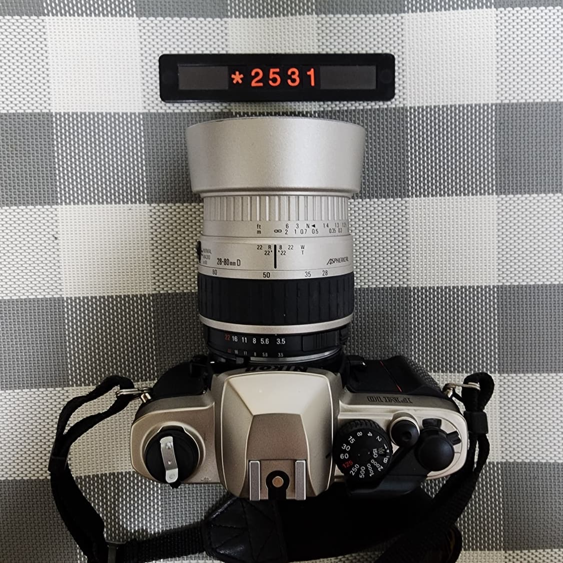 니콘 FM 10 필름카메라 28-80mm 줌렌즈 장착 상품이미지3
