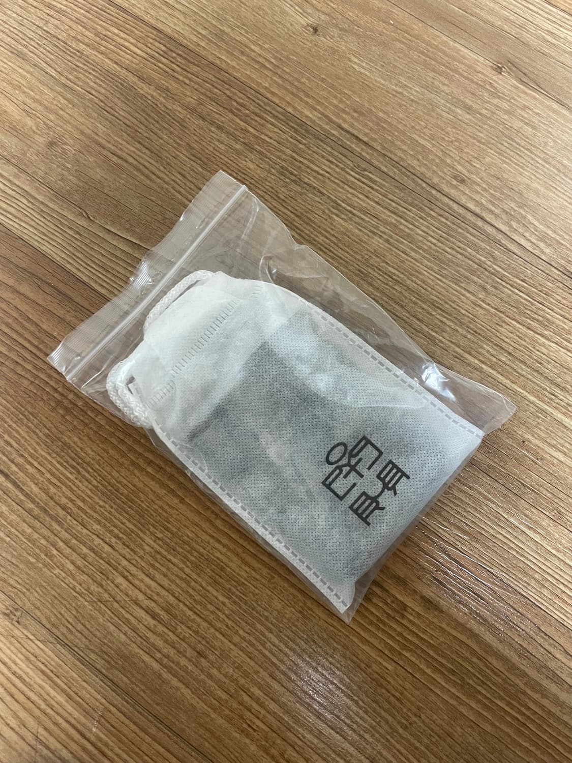 폴리테루 리벳 카드 월렛 블랙 상품이미지3