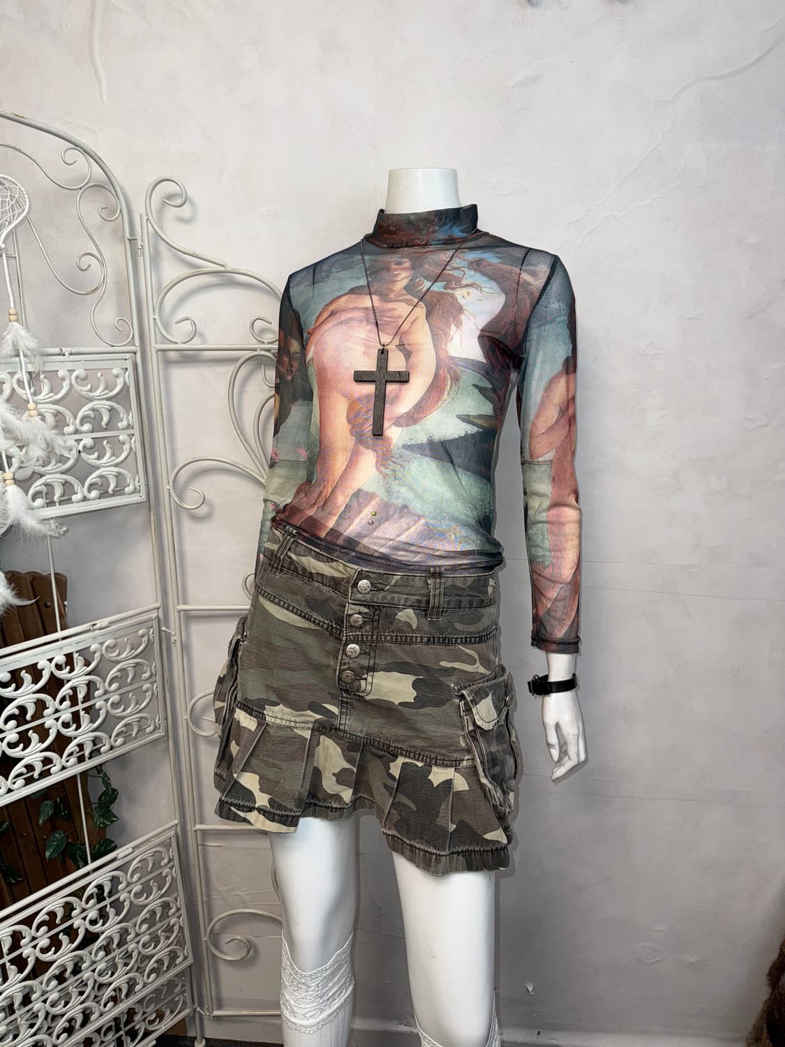 Mystic graphic see through mesh top 상품이미지5
