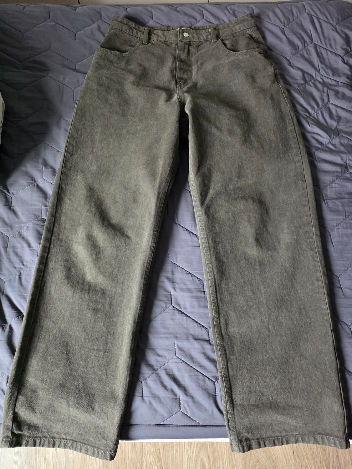 [m] 마이라이브러리 104 가먼트 다이드 팬츠 더스트 올리브 상품이미지1