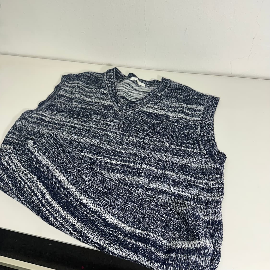 M 100 키뮤어 나염네이비 루즈핏 아크릴 니트베스트 상품이미지1