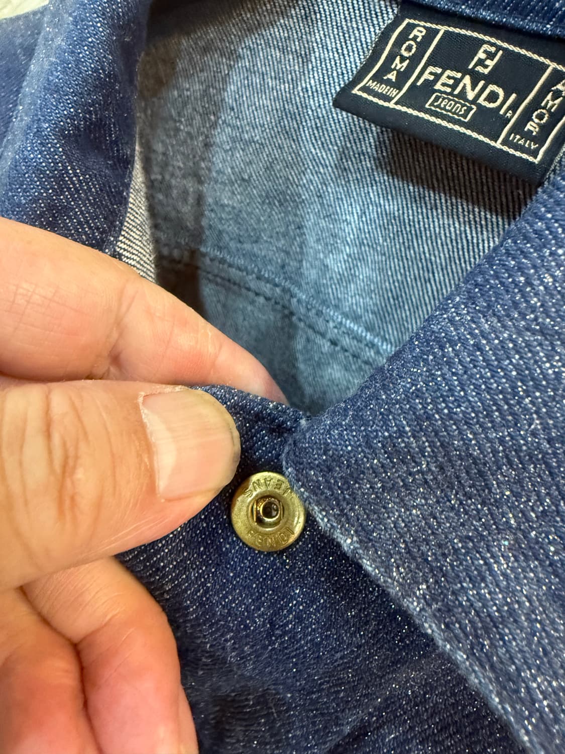 38/44-55 정품 펜디 크롭 데님자켓 팝니다 상품이미지4