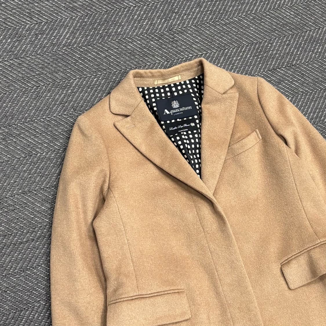 아쿠아스큐텀 앙고라 싱글 코트 V0554  상품이미지3