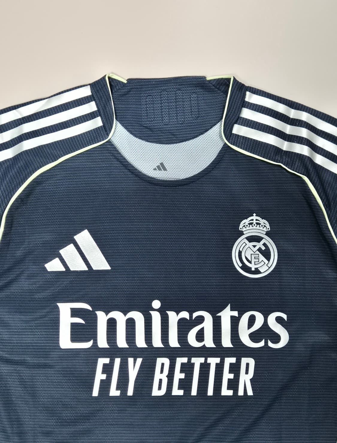 25-26 레알마드리드 어웨이킷 음바페 긴팔 유니폼 XL 상품이미지3