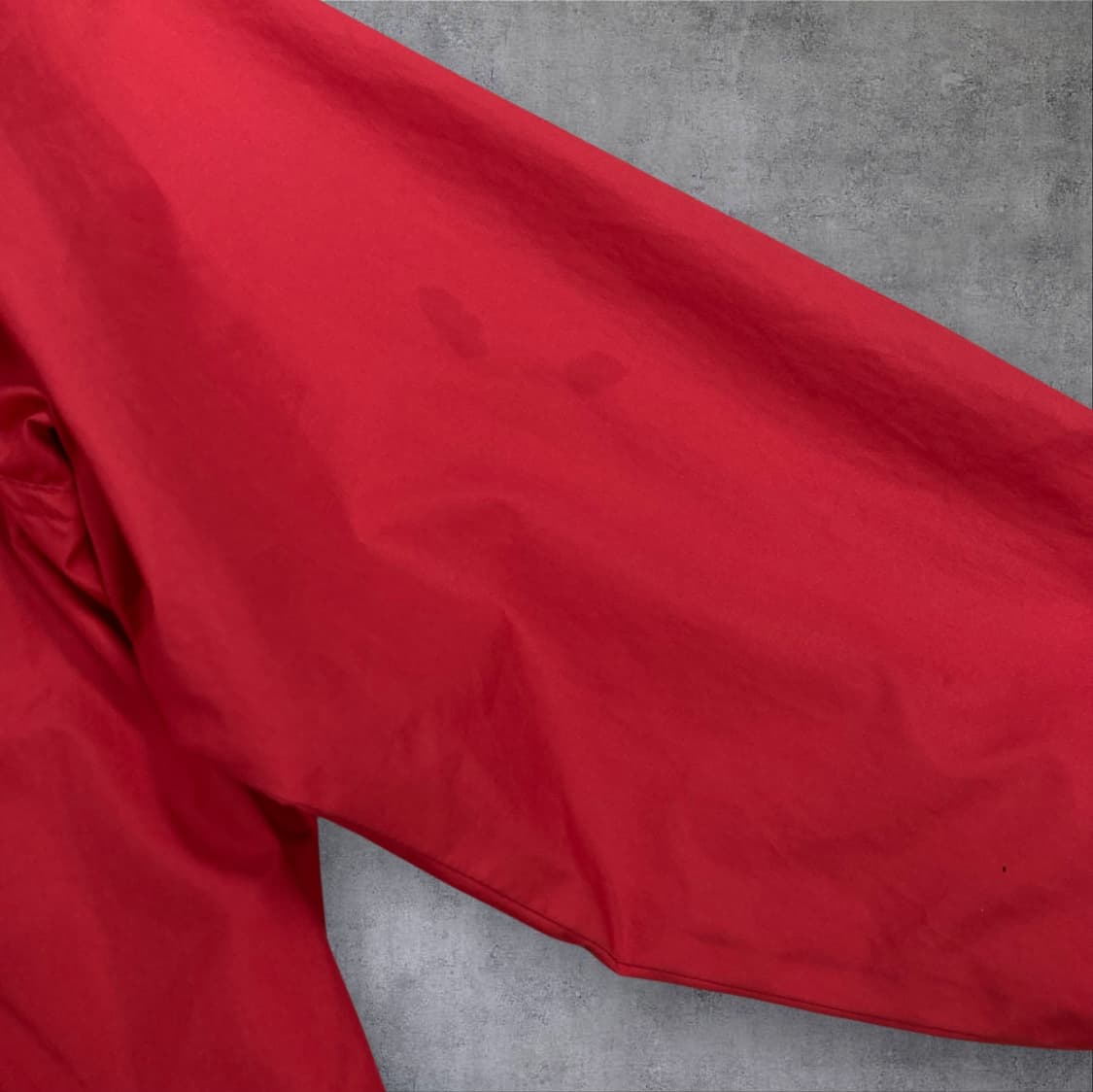 라코스테 레드 컬러 스몰 로고 바람막이 상품이미지5