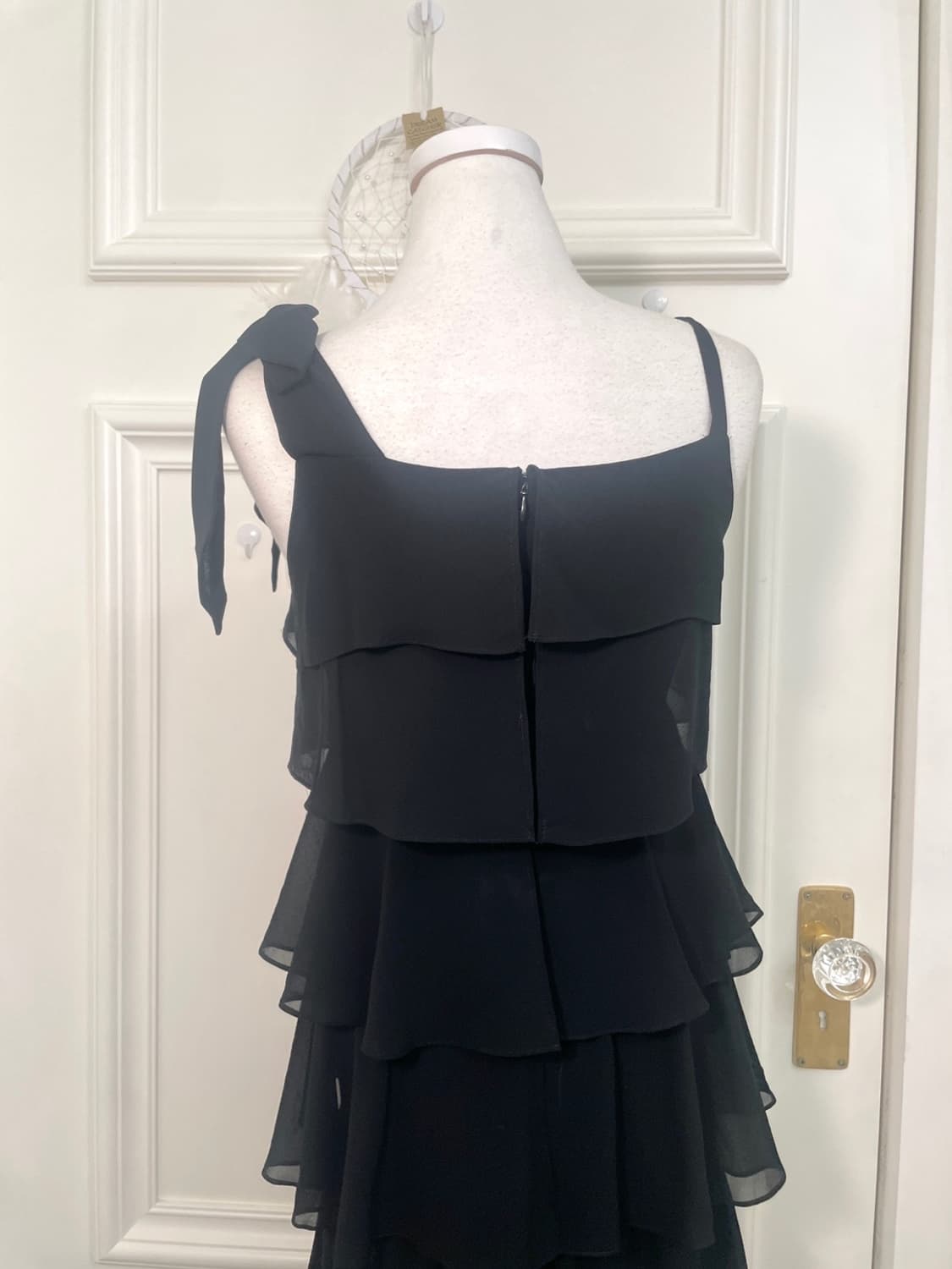 black ruffle one-shoulder bow opc 상품이미지4
