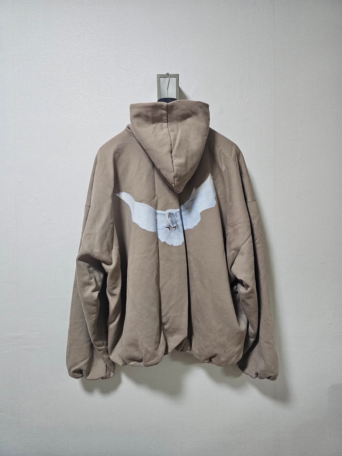 [XL] 이지 갭 엔지니어드 바이 발렌시아가 도브 후드 베이지 상품이미지2